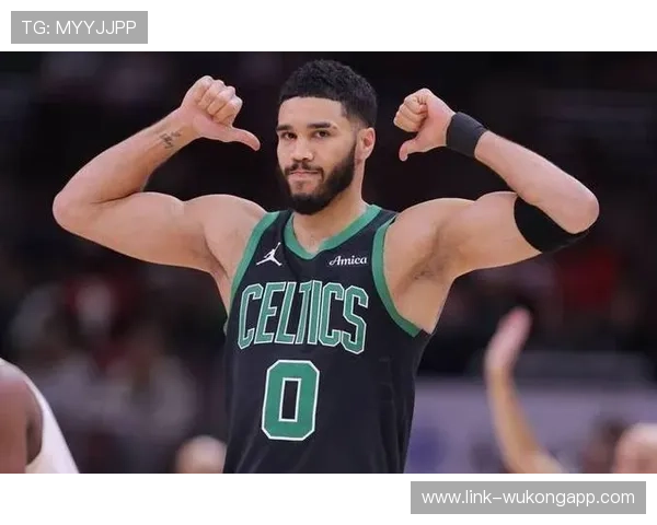 塔图姆依靠挡拆拉开空间提升三分命中率 打造高效得分体系