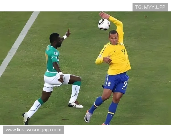 为什么这次手球没判犯规？手球判罚规则的3个关键细节