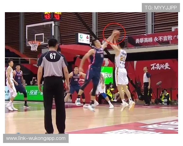 篮球规则中恶意犯规的判定标准是什么以及具体处罚措施详解